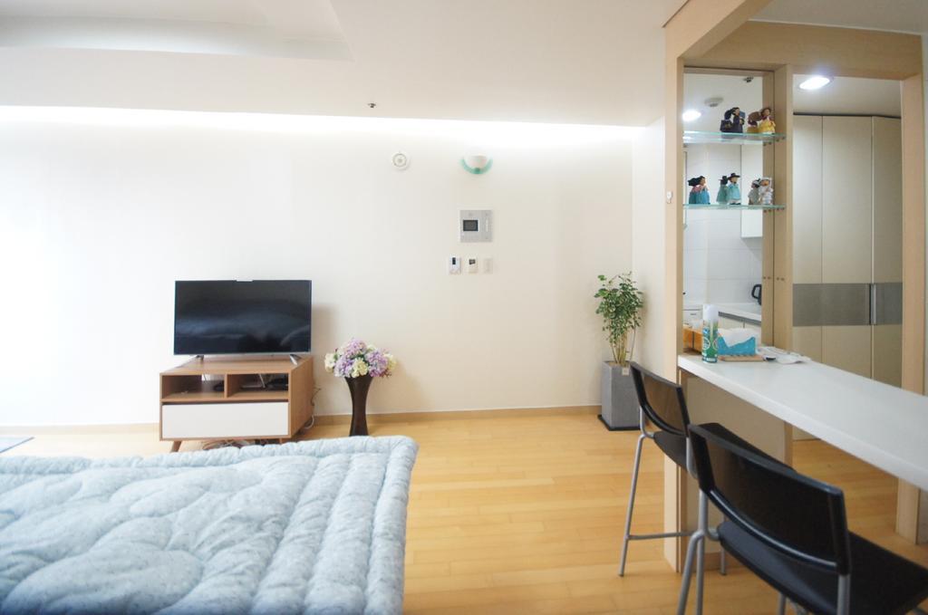 Enjoy Budget Apartment In Gangnam 2 Сеул Экстерьер фото