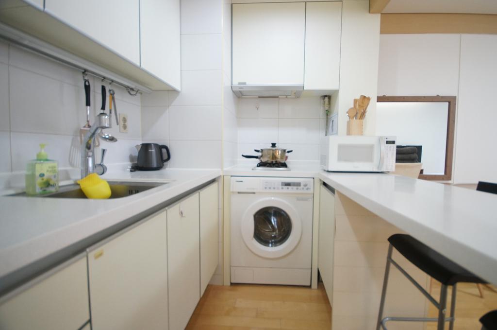 Enjoy Budget Apartment In Gangnam 2 Сеул Экстерьер фото